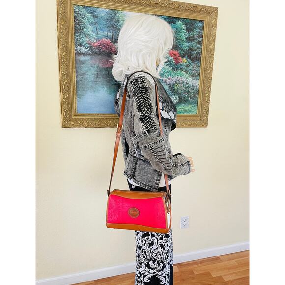 Customized Vtg DOONEY and BOURKE colorblock varsity small crossbody/shoulder bag - Picture 4 of 9